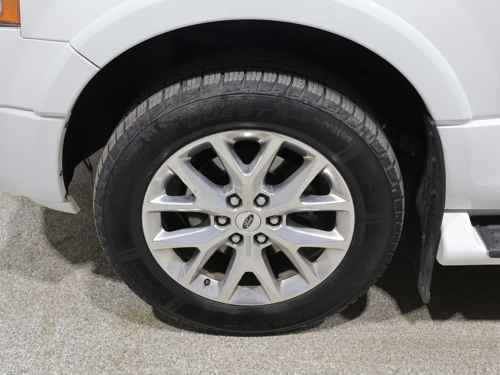 Used 2016 Ford Expedition Limited AWD/4WD image 8