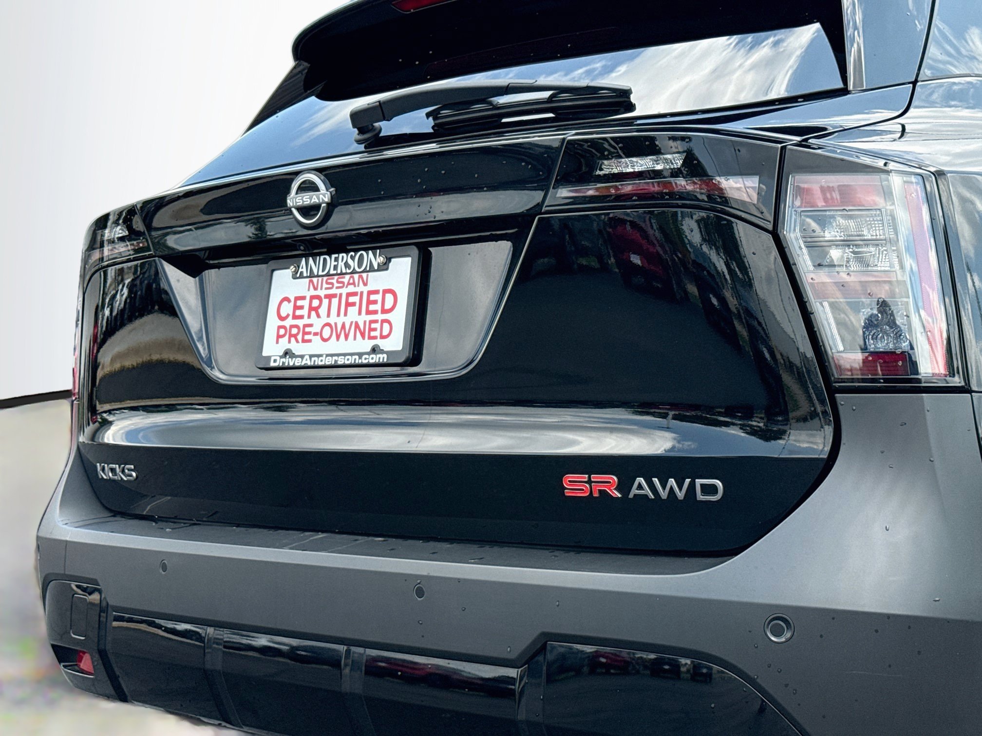 Certified 2025 Nissan Kicks SR w/ Illumination Package AWD/4WD image 6