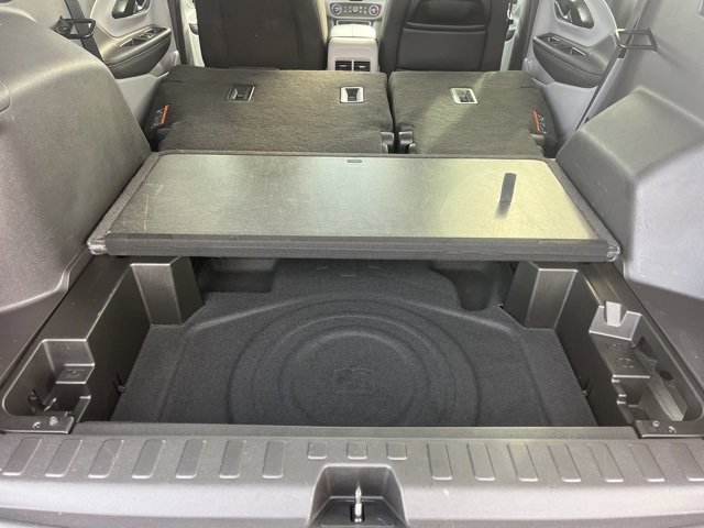 Used 2023 GMC Terrain SLE w/ Driver Convenience Package image 44