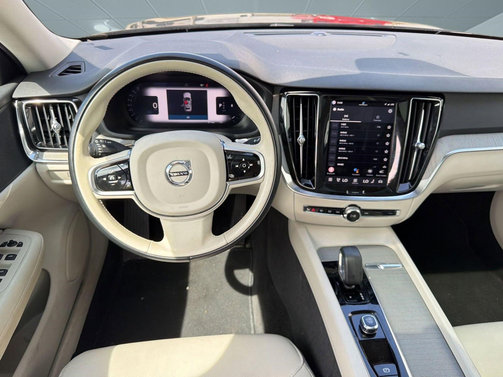 Used 2025 Volvo V60 B5 Cross Country Plus AWD/4WD image 28