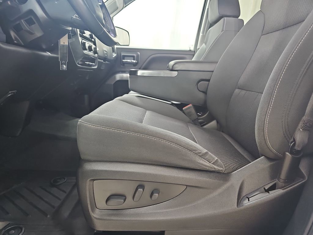 Used 2019 Chevrolet Silverado 1500 LT w/ All Star Edition AWD/4WD image 33