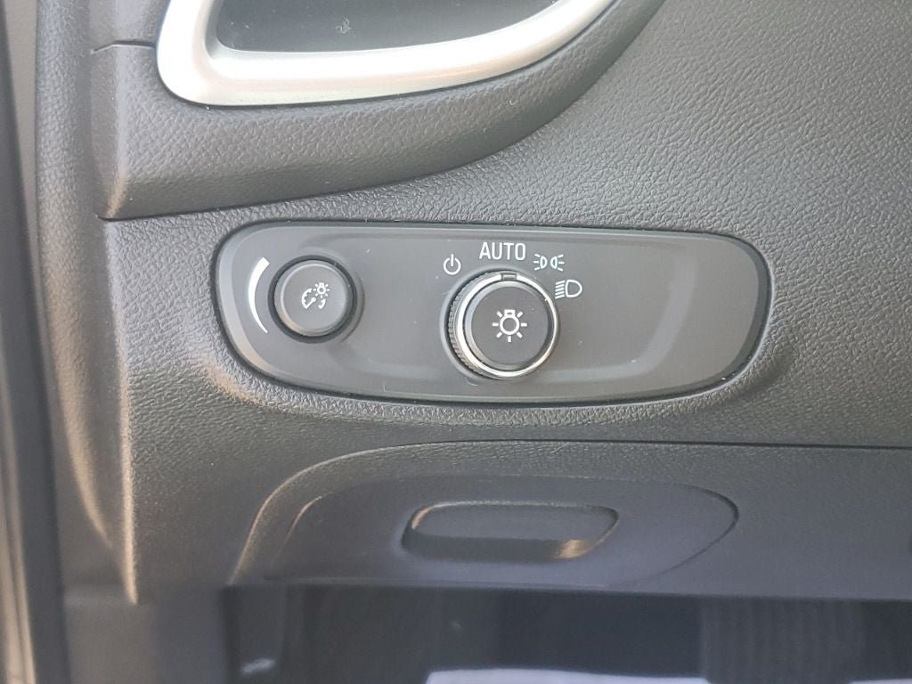 Used 2020 Chevrolet Trax LS FWD image 24
