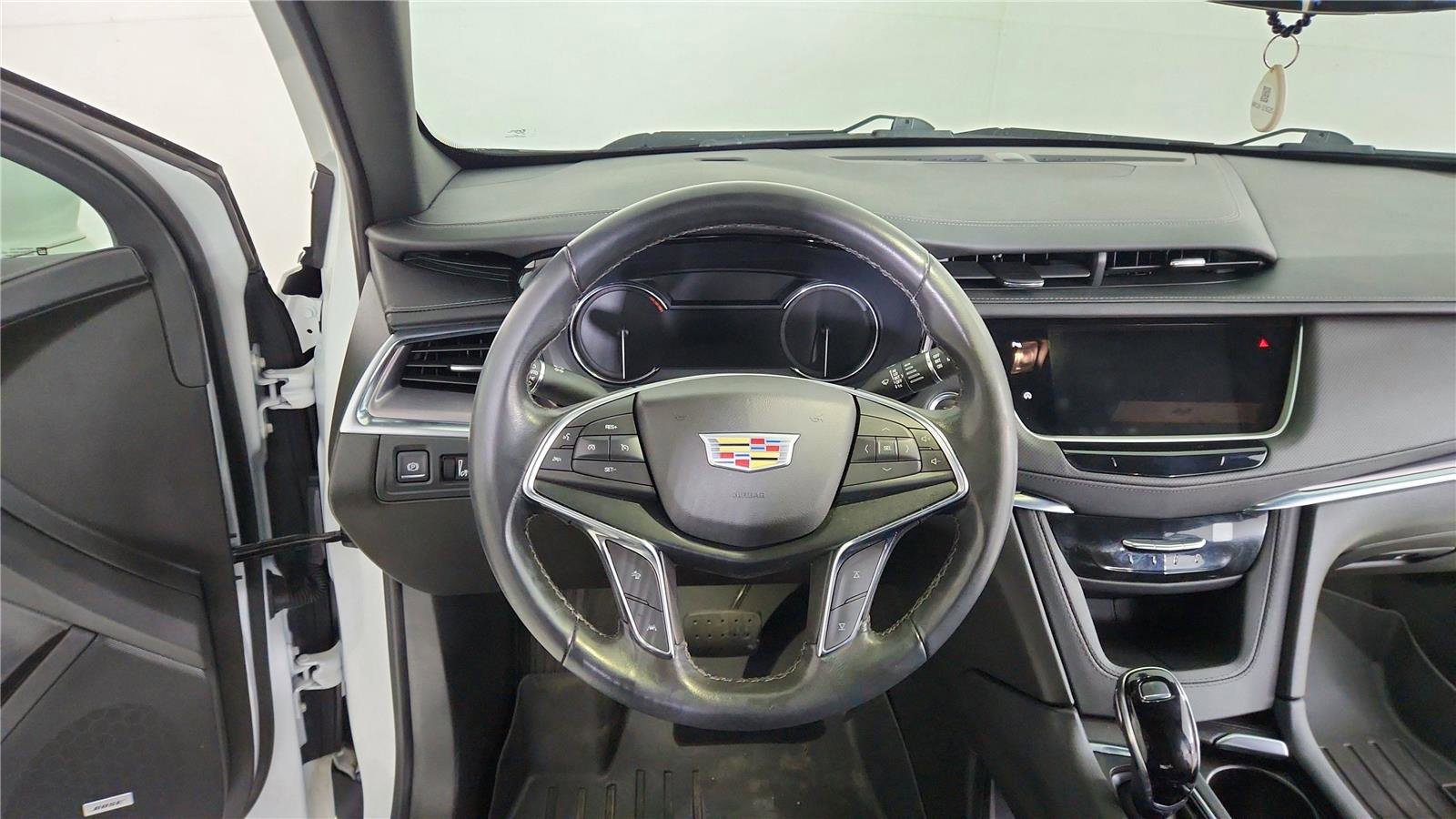 Used 2023 Cadillac XT5 Luxury image 19