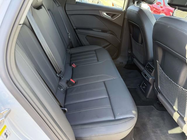 Used 2024 Audi Q4 e-tron Premium w/ Convenience Package image 10
