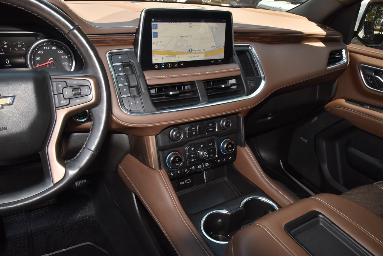 Used 2021 Chevrolet Tahoe High Country w/ Premium Package RWD image 28