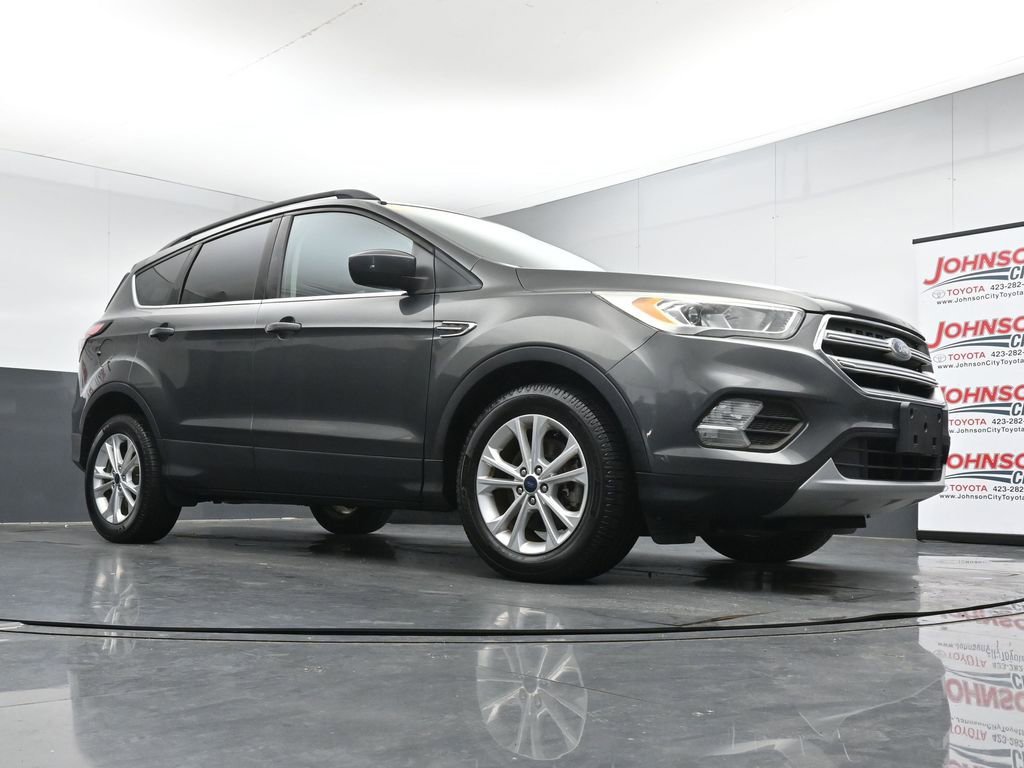 Used 2017 Ford Escape SE w/ SE Leather Comfort Package image 33
