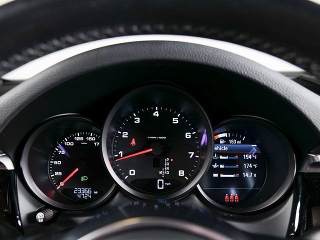 Certified 2021 Porsche Macan AWD/4WD image 20