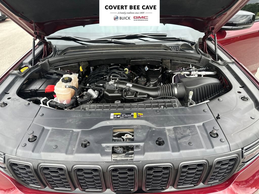 Used 2023 Jeep Grand Cherokee L Altitude image 23