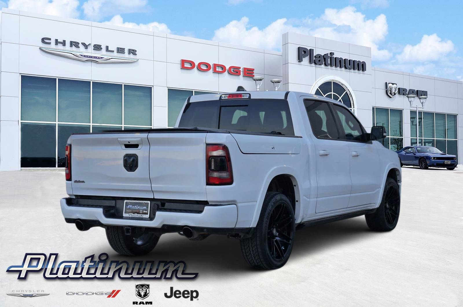 Used 2022 RAM 1500 Limited w/ Night Edition image 5