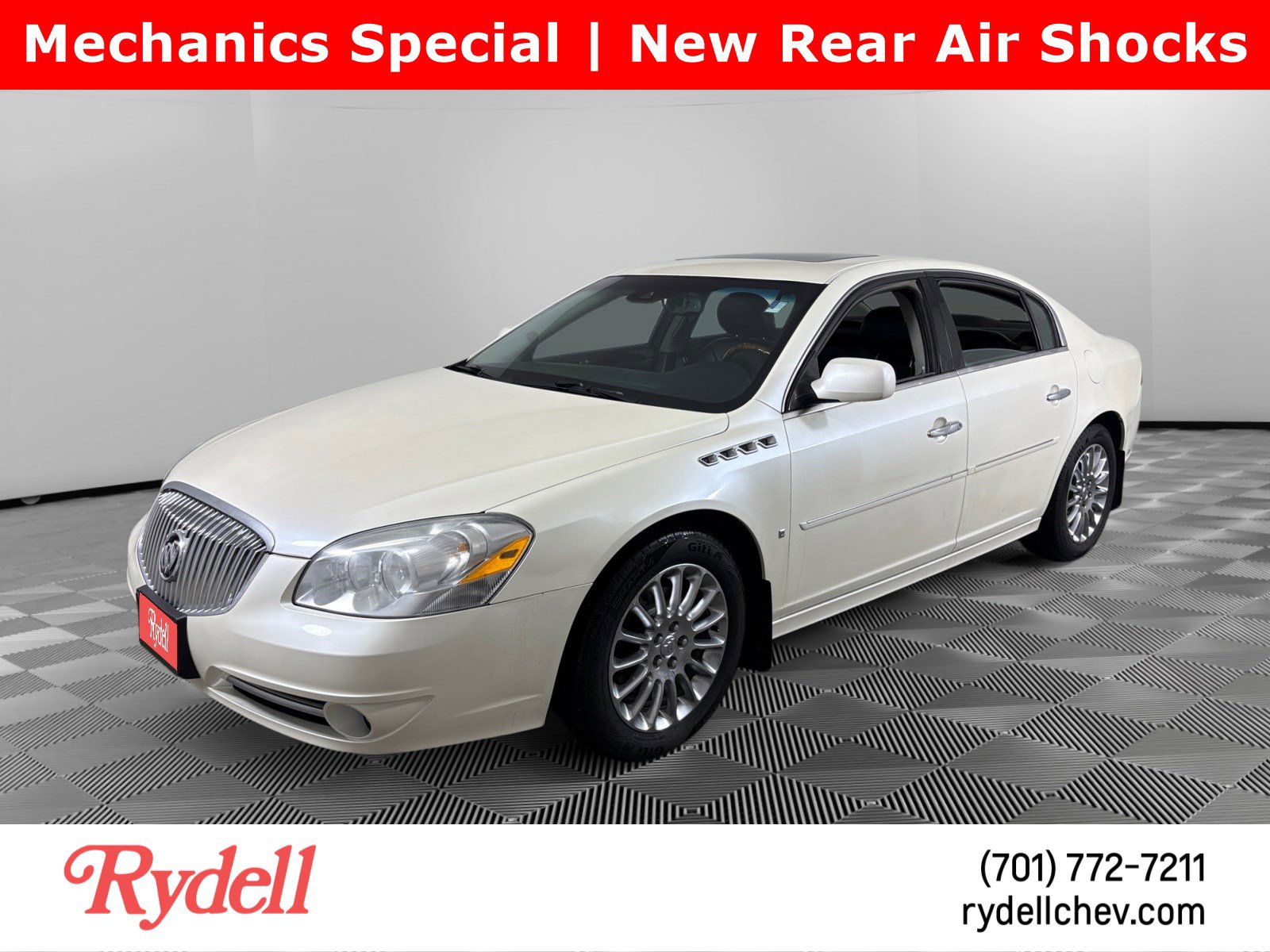 Used 2009 Buick Lucerne Super FWD image 1