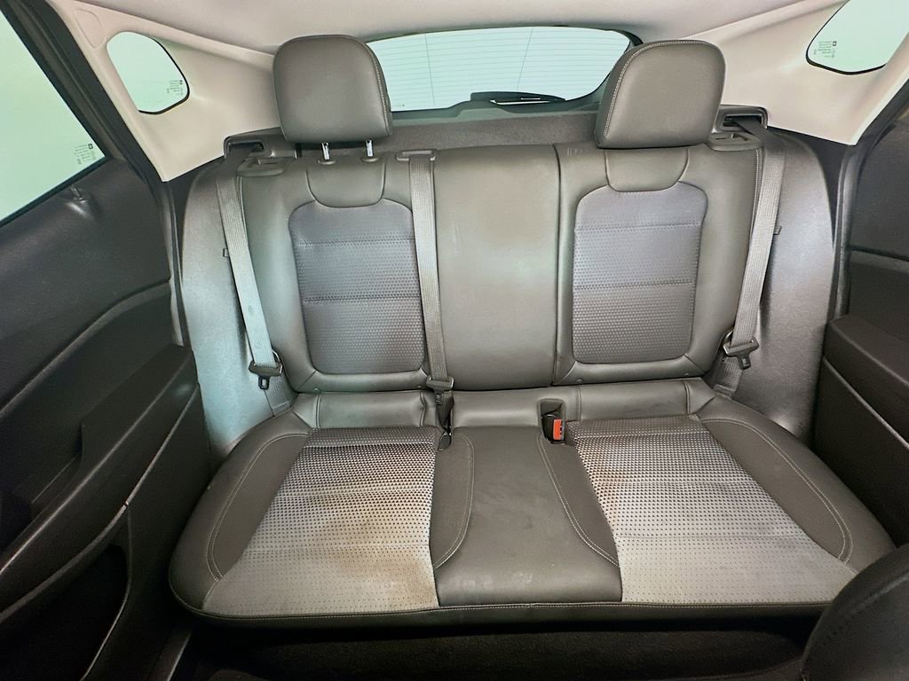 Used 2024 Chevrolet Trax LT w/ LT Convenience Package FWD image 13