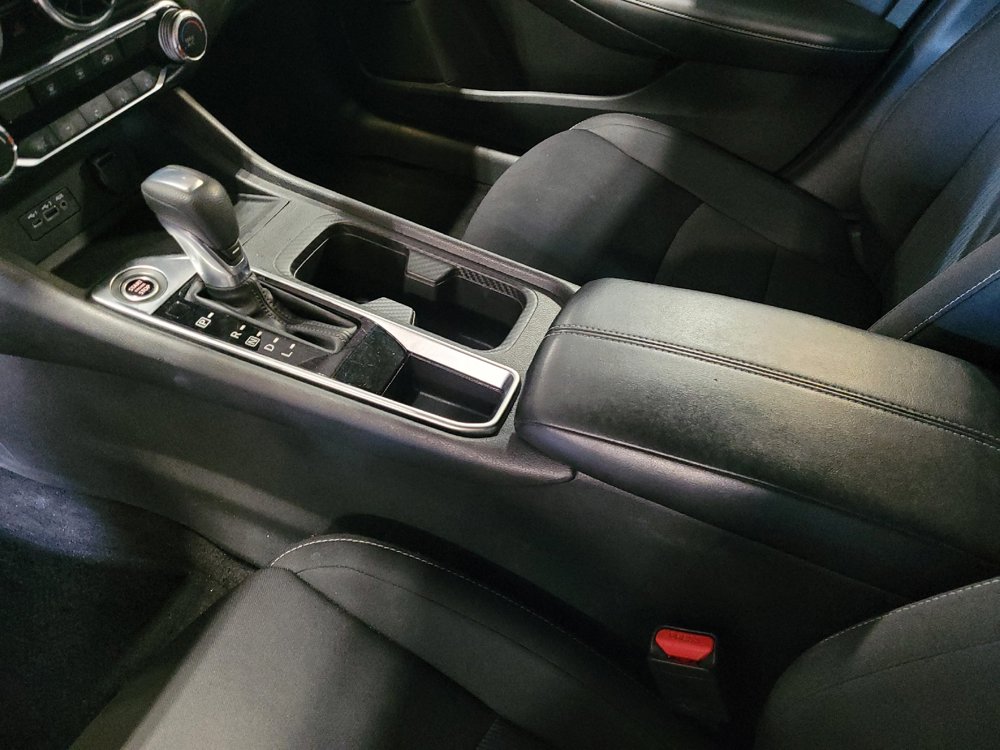 Used 2022 Nissan Sentra SV FWD image 26