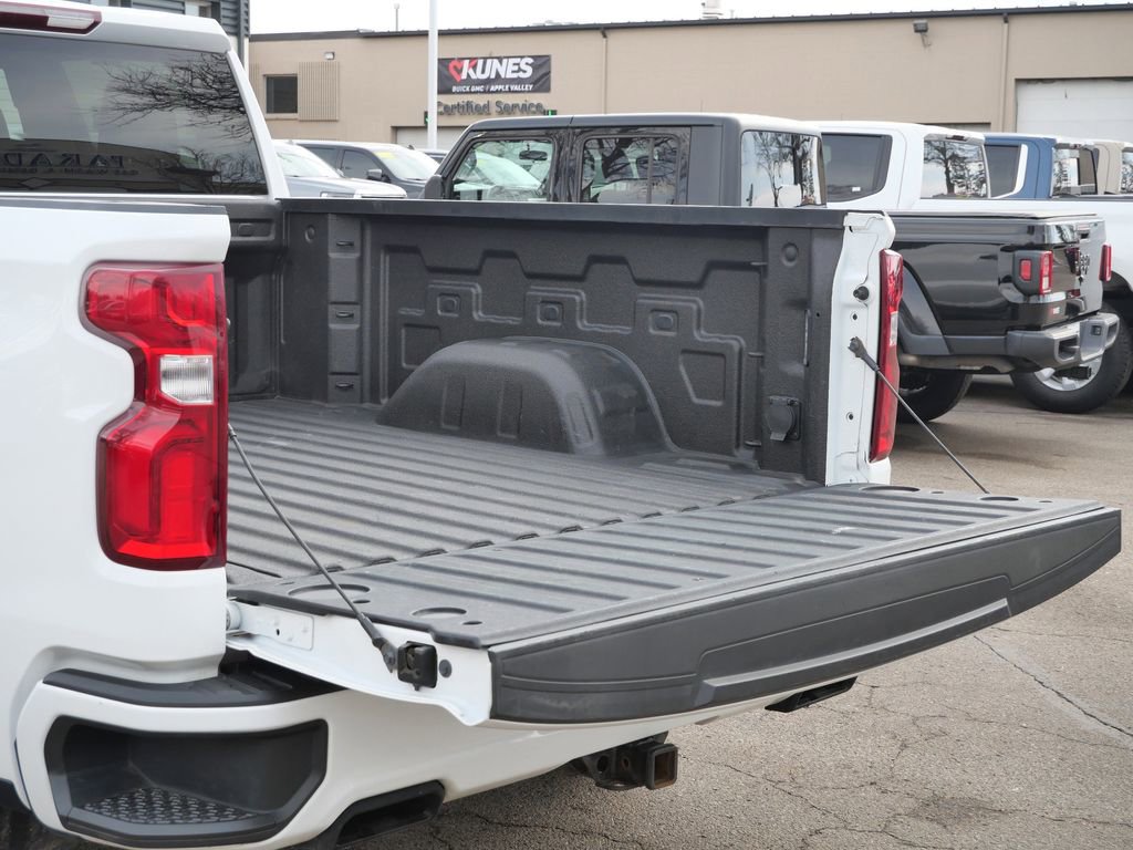 Used 2023 Chevrolet Silverado 1500 RST w/ Redline Edition AWD/4WD image 23