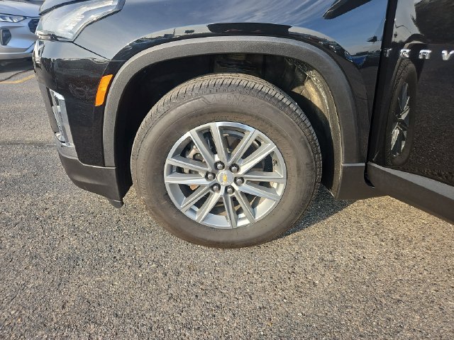 Used 2023 Chevrolet Traverse LT FWD image 27