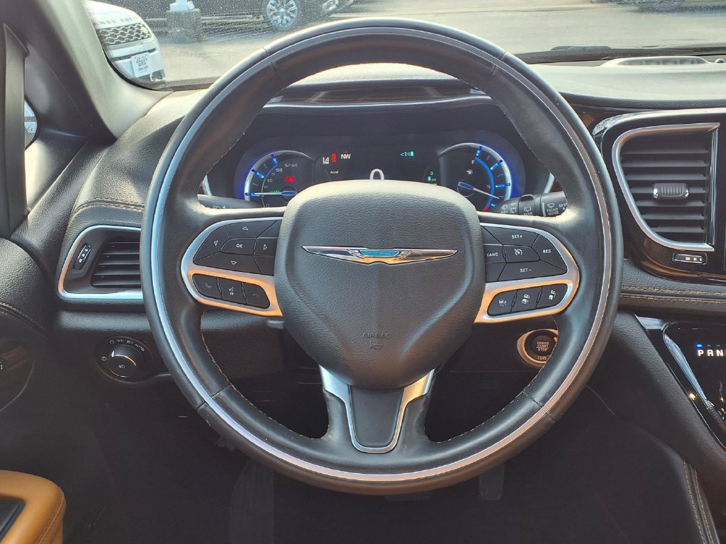 Used 2021 Chrysler Pacifica Pinnacle FWD image 13