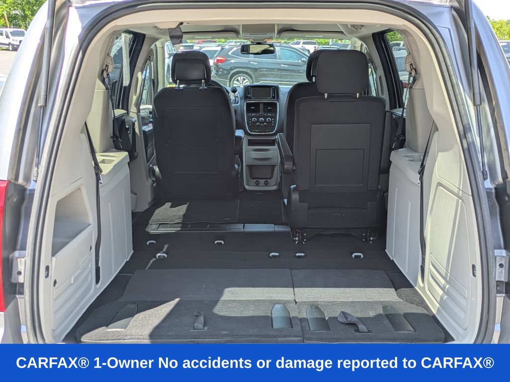 Used 2019 Dodge Grand Caravan SE FWD image 13