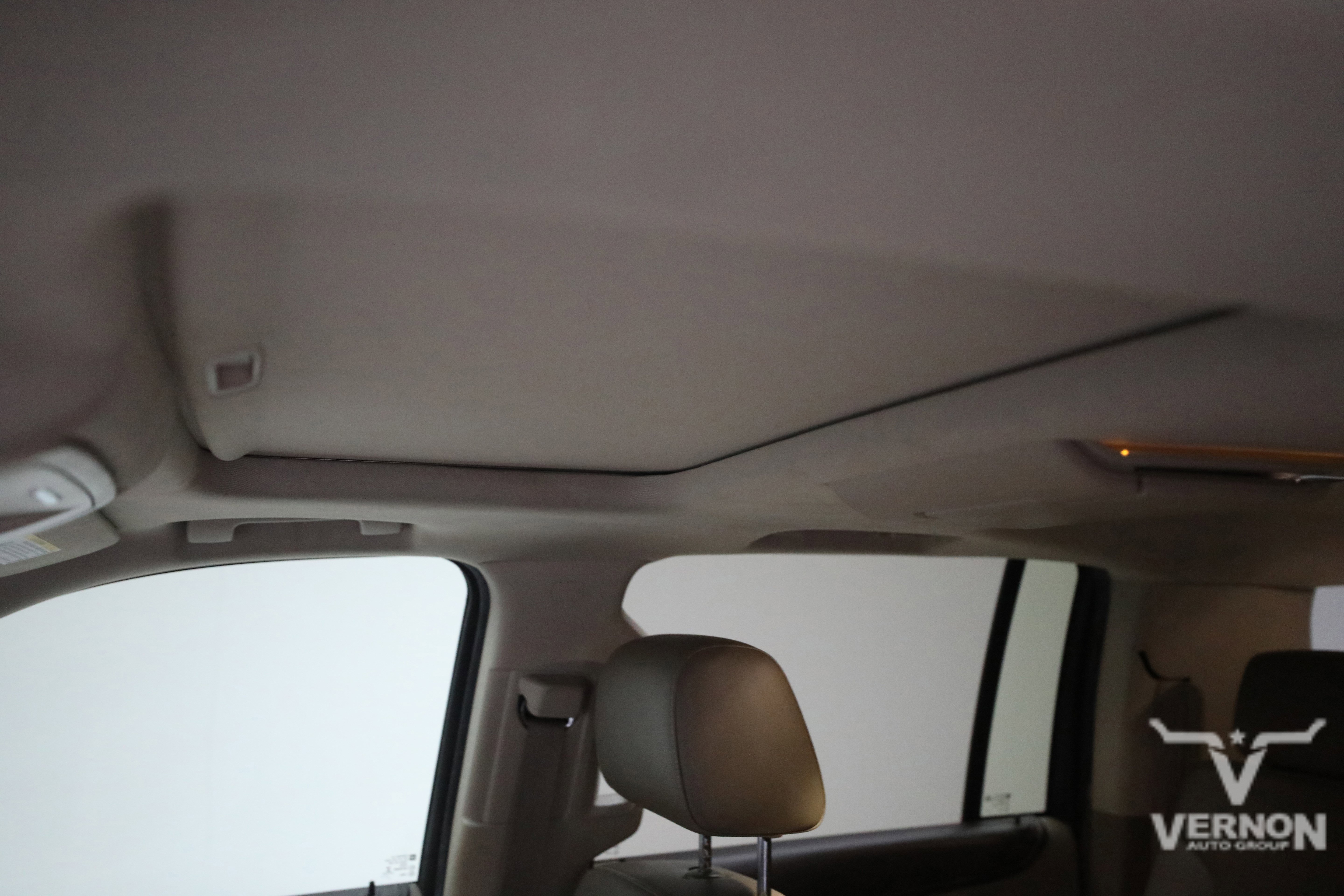 Used 2016 Chevrolet Suburban LTZ image 14