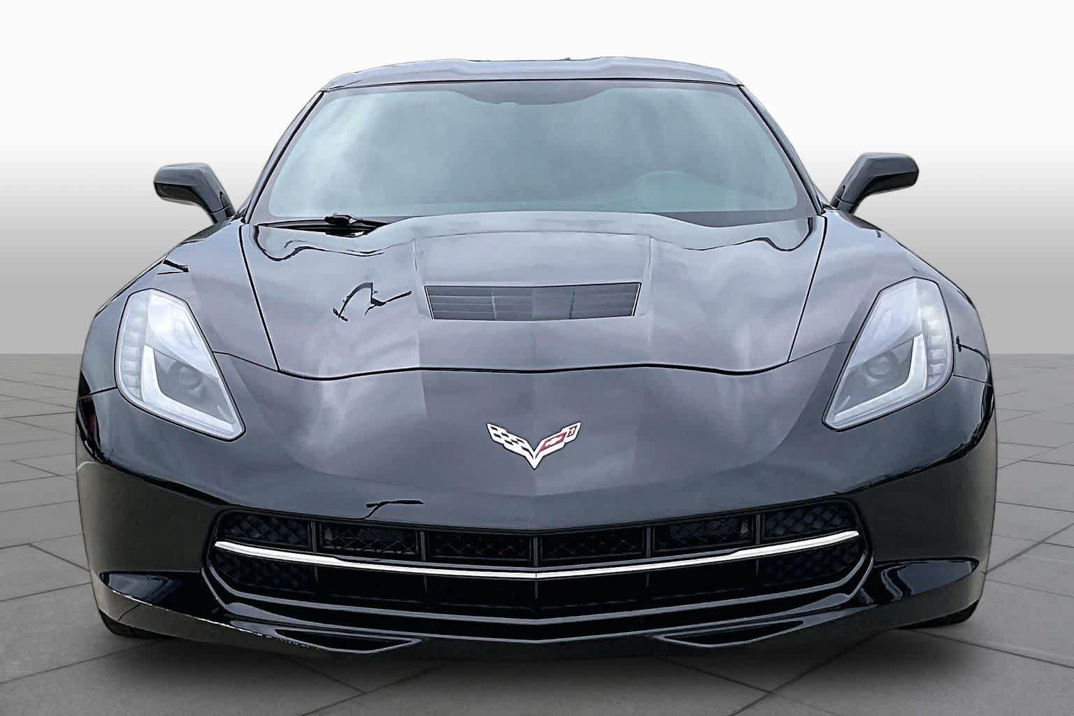 Used 2016 Chevrolet Corvette Stingray Coupe RWD image 4
