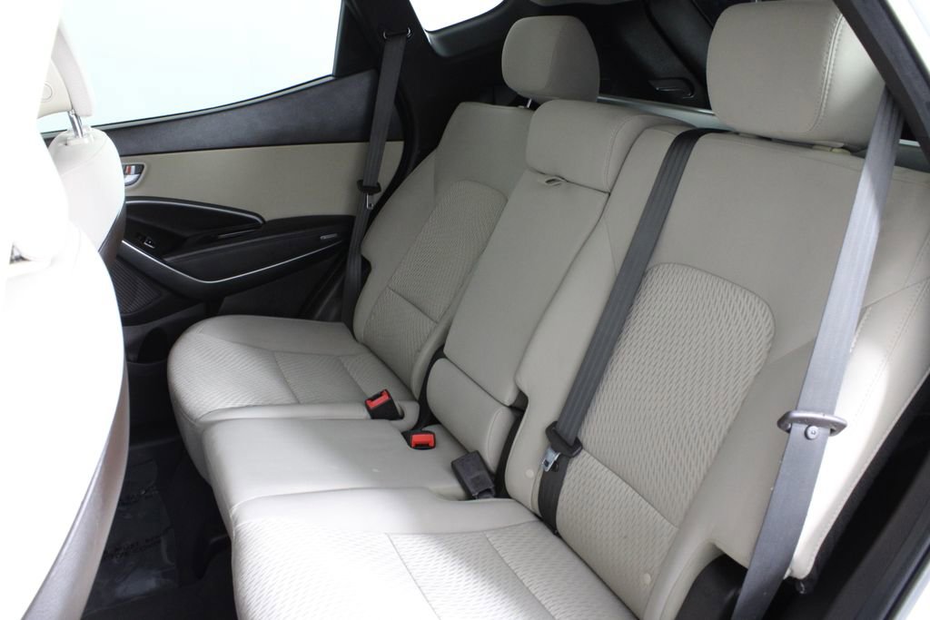 Used 2017 Hyundai Santa Fe Sport image 18