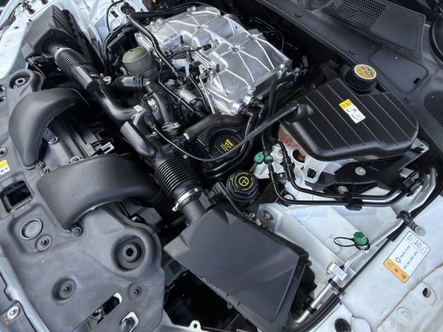 Used 2015 Jaguar XJ L Portfolio RWD image 32