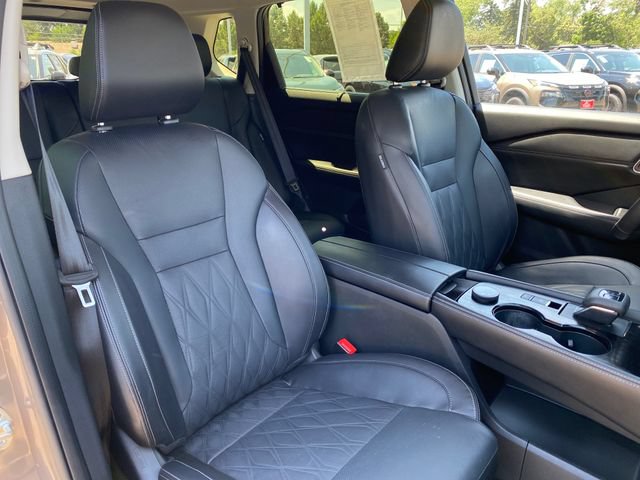 Certified 2024 Nissan Rogue Platinum w/ Platinum Premium Package AWD/4WD image 9