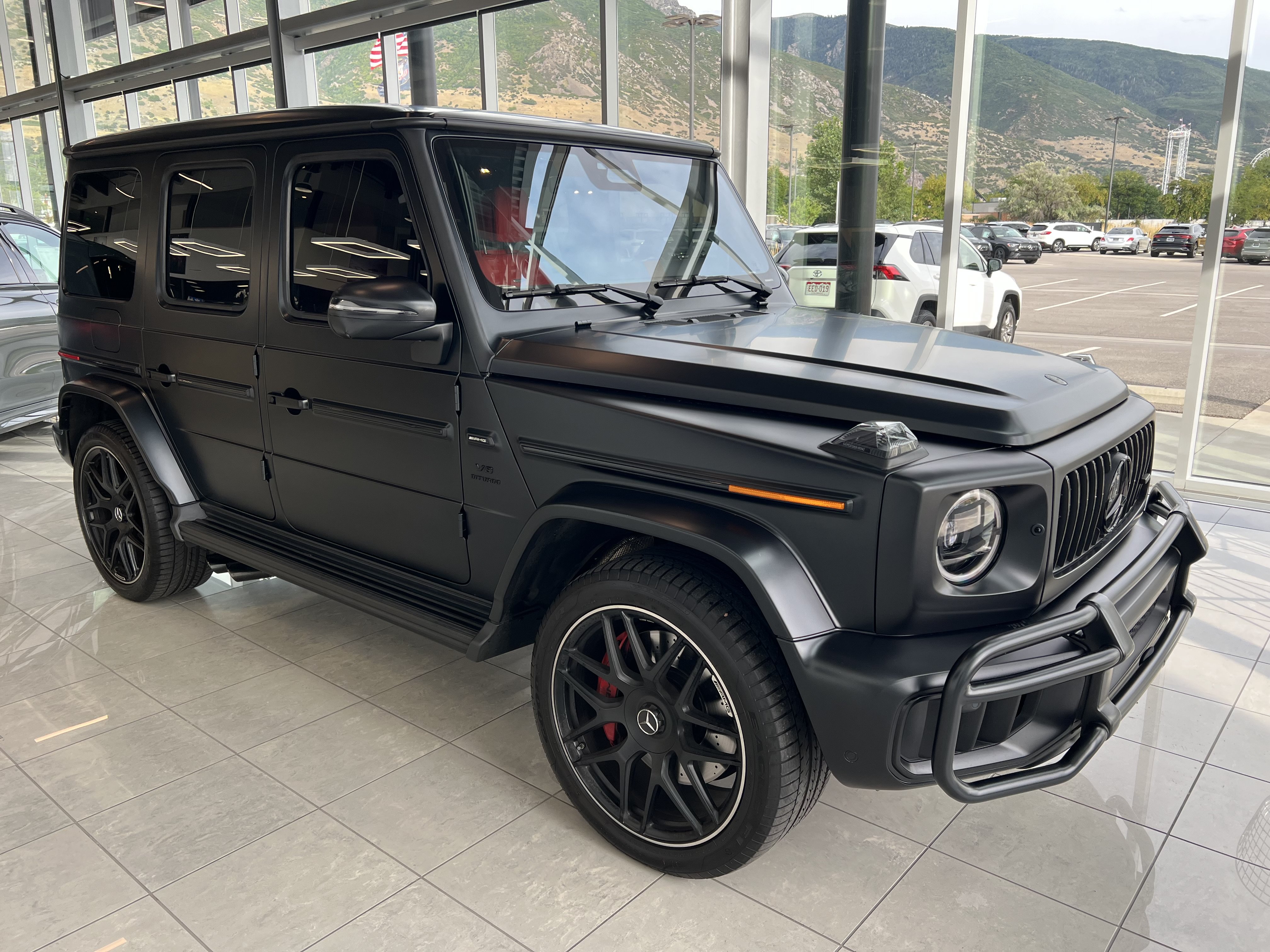 Used 2025 Mercedes-Benz G 63 AMG 4MATIC image 2