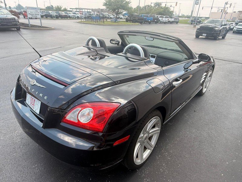 Used 2005 Chrysler Crossfire Limited RWD image 6
