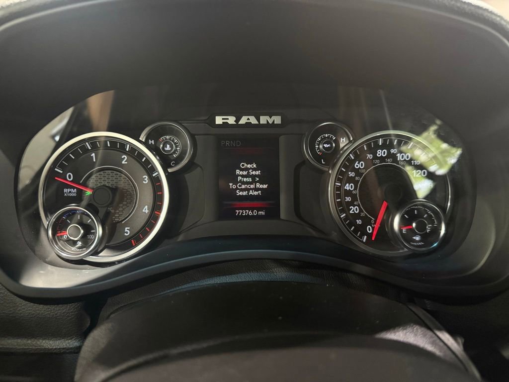 Used 2024 RAM 3500 Tradesman w/ Chrome Appearance Group AWD/4WD image 28