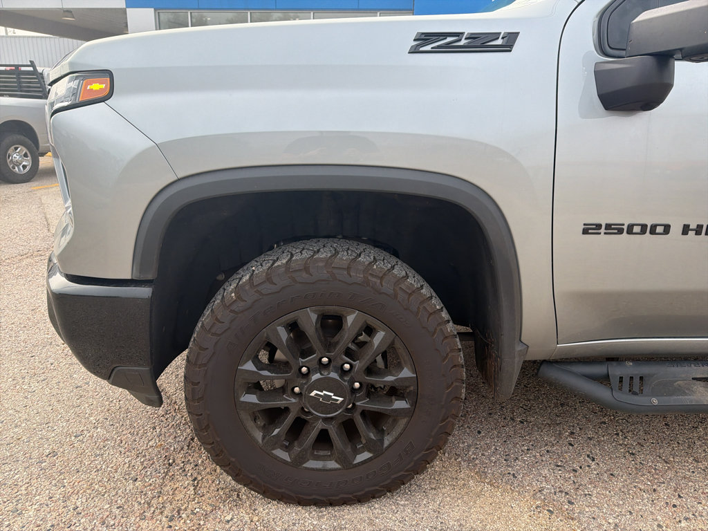 Used 2025 Chevrolet Silverado 2500 LT w/ Trail Boss Package AWD/4WD image 2