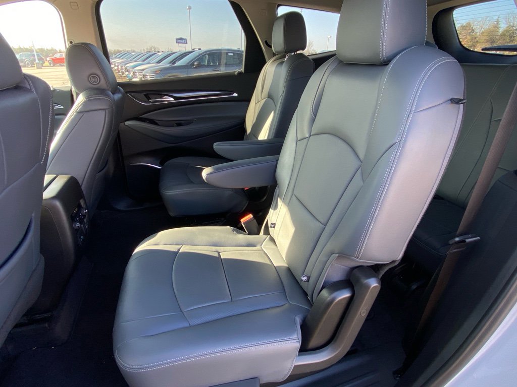 Used 2020 Buick Enclave Premium w/ Sun and Sites Package image 7