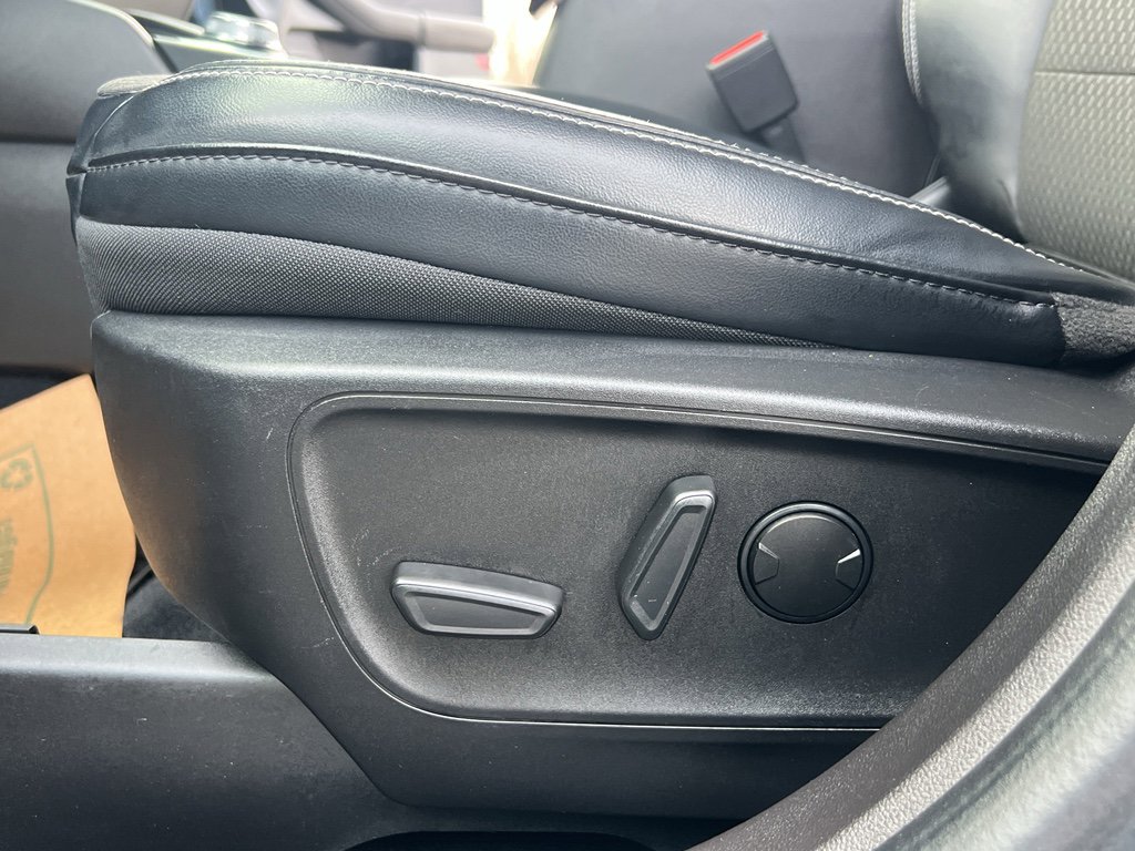 Used 2023 Ford Escape SE w/ Class II Trailer Tow Package image 15