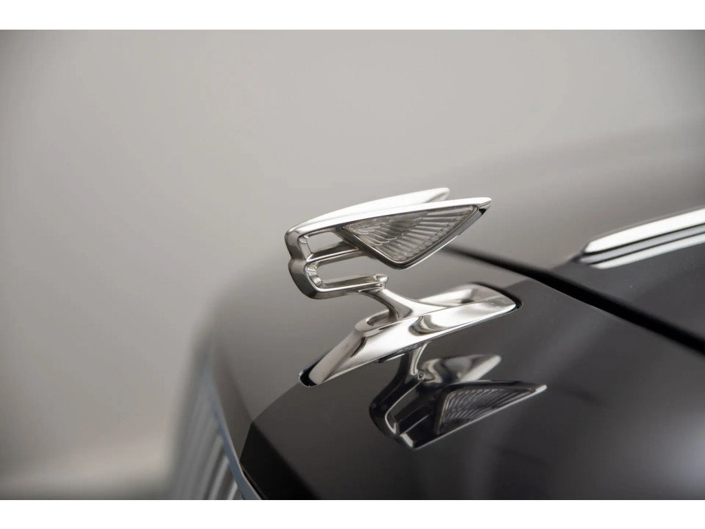 Certified 2023 Bentley Flying Spur V8 AWD/4WD image 45
