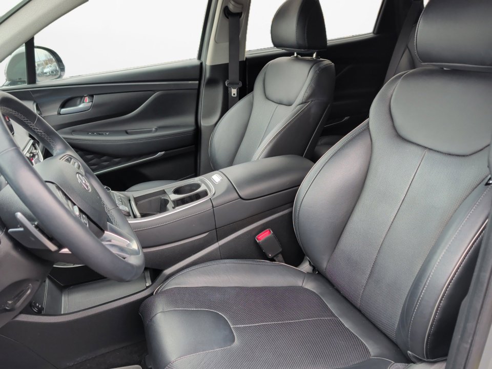 Certified 2022 Hyundai Santa Fe Limited w/ Cargo Package image 9