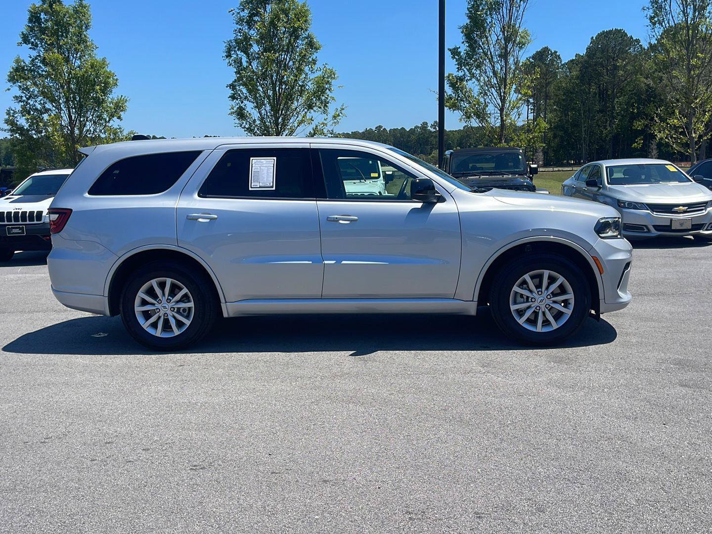 Used 2025 Dodge Durango GT RWD image 8