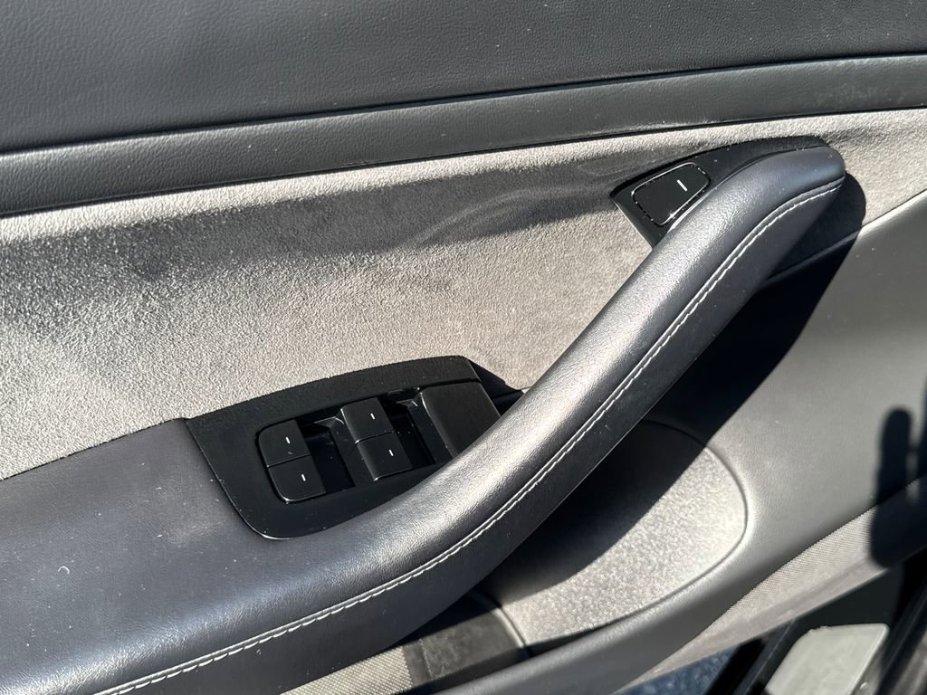 Used 2020 Tesla Model 3 Long Range image 29