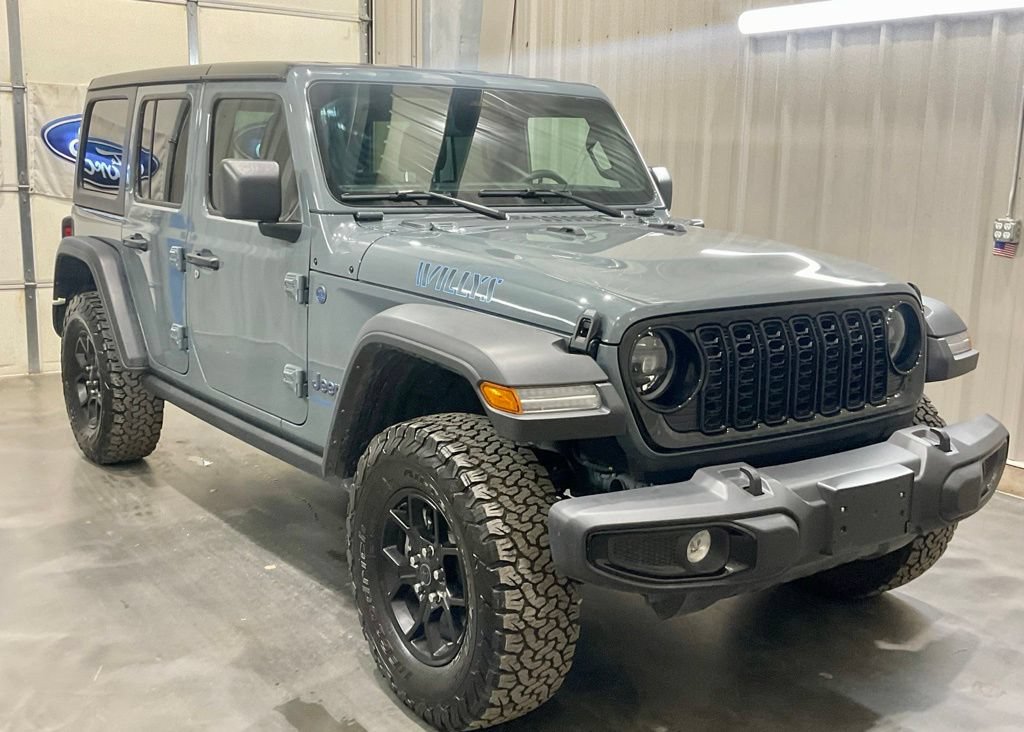 Used 2025 Jeep Wrangler Unlimited Sport S 4xe AWD/4WD image 2