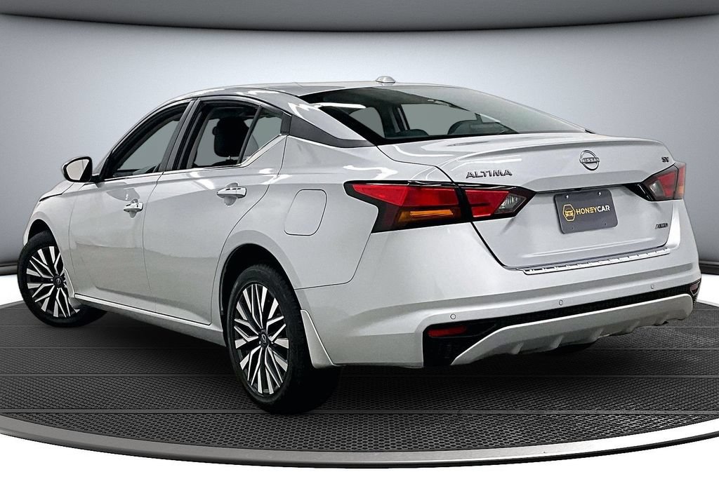 Used 2023 Nissan Altima 2.5 SV AWD/4WD image 4
