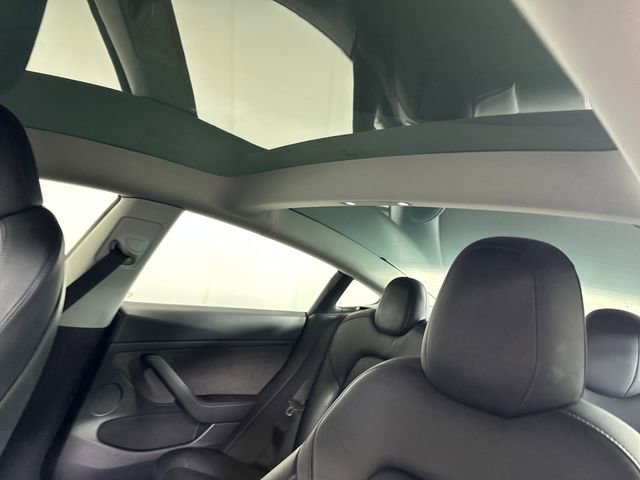 Used 2022 Tesla Model 3 image 12