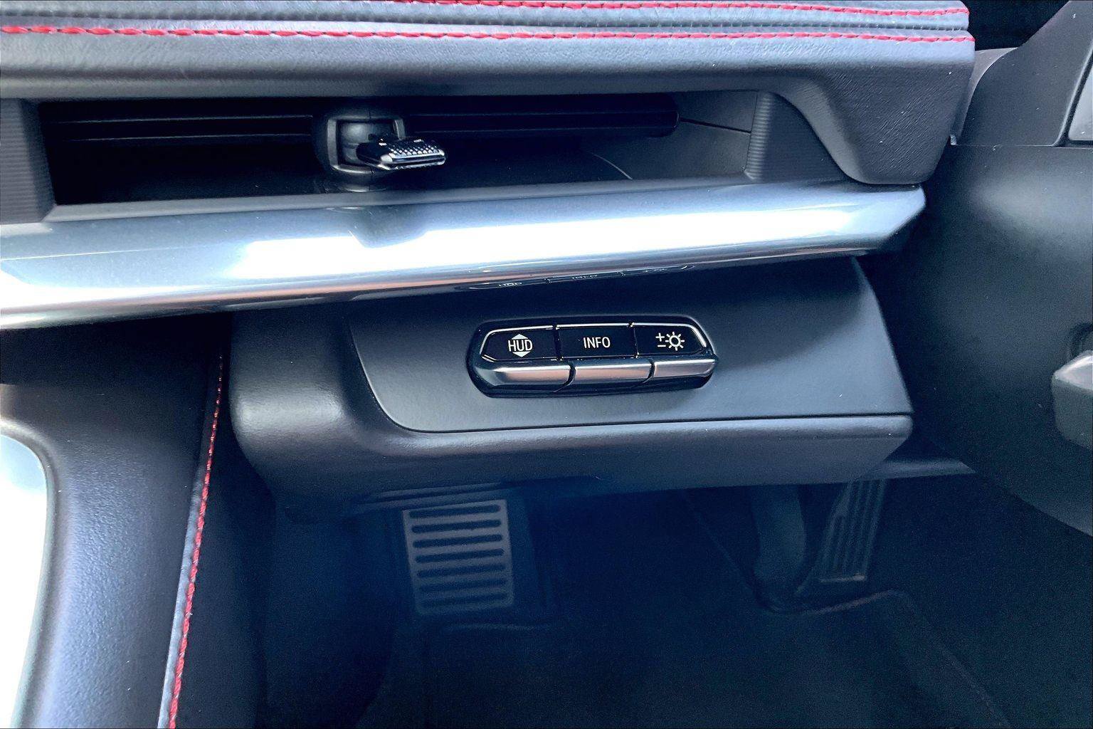 Used 2020 Chevrolet Corvette Stingray Premium Cpe w/ 3LT Preferred Equipment Group RWD image 34