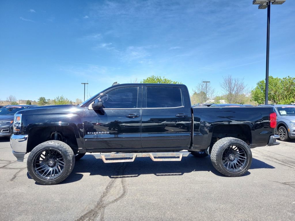 Used 2018 Chevrolet Silverado 1500 LT w/ All Star Edition AWD/4WD image 6