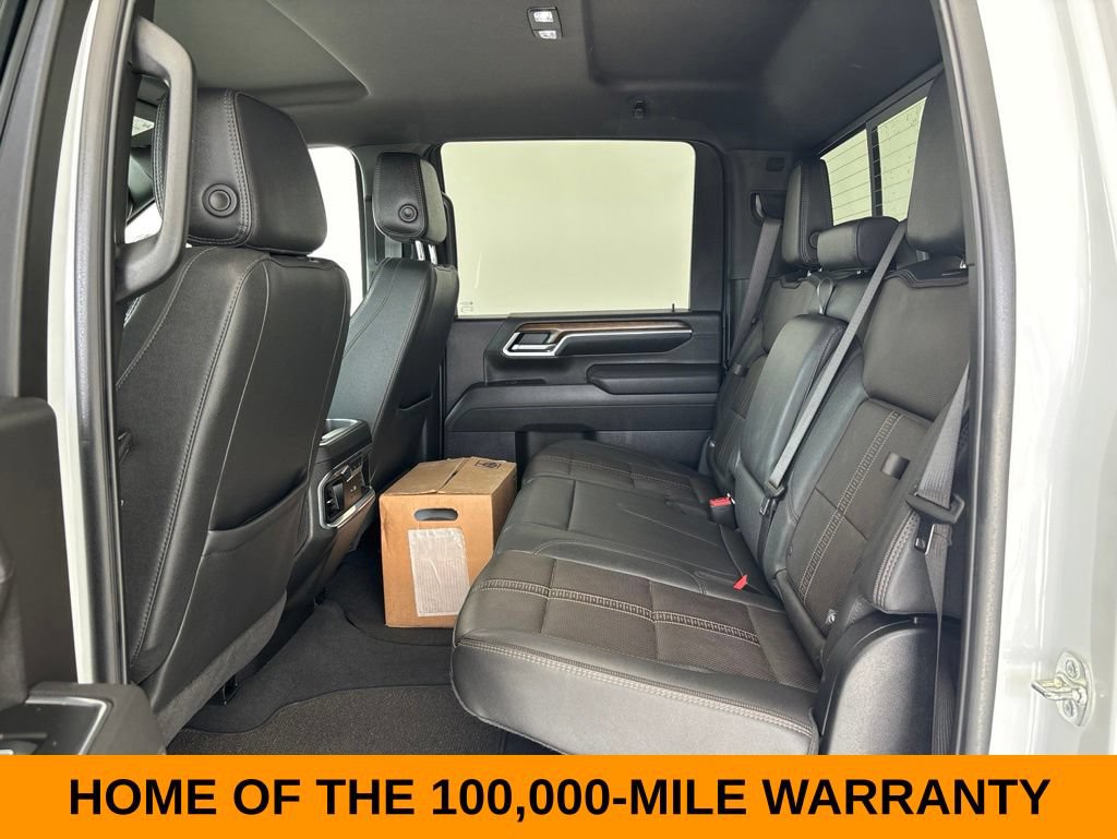 Used 2025 Chevrolet Silverado 3500 High Country AWD/4WD image 15