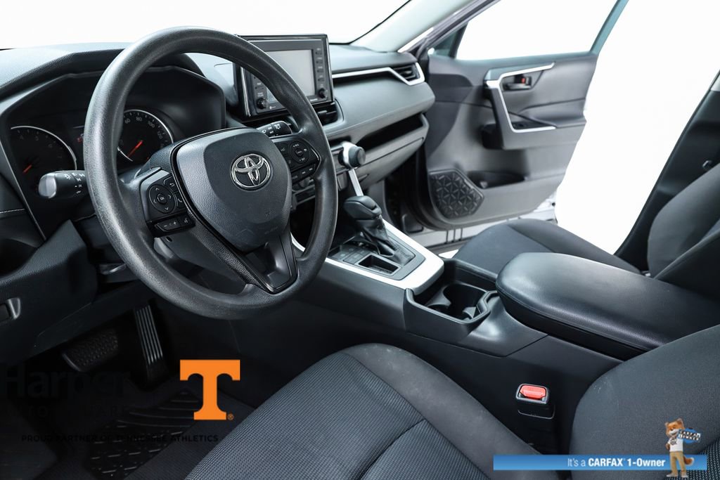 Used 2020 Toyota RAV4 LE image 56