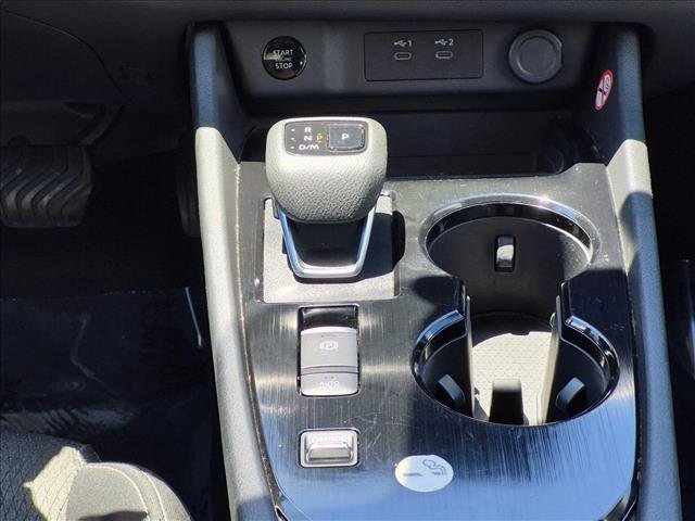 Used 2024 Nissan Rogue SV FWD image 19