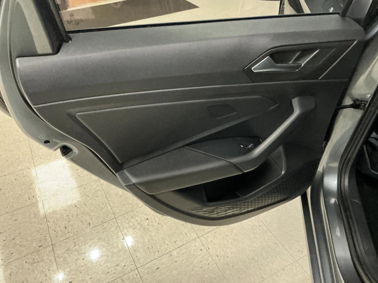 Used 2021 Volkswagen Jetta S image 19