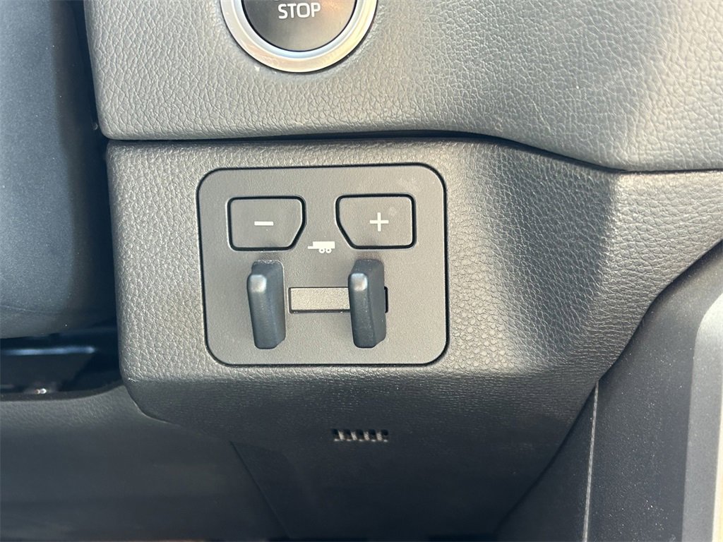 Used 2022 Toyota Tundra Limited image 37