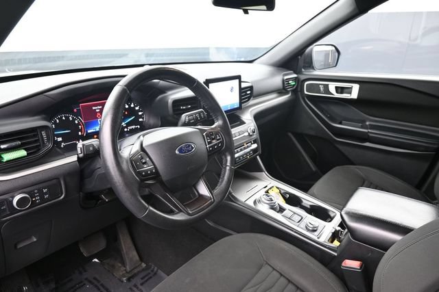 Used 2020 Ford Explorer XLT AWD/4WD image 20