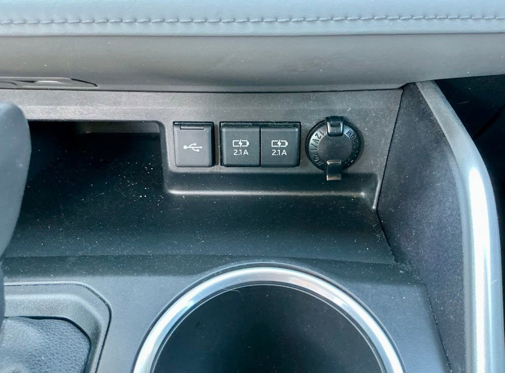 Used 2021 Toyota Highlander LE image 35