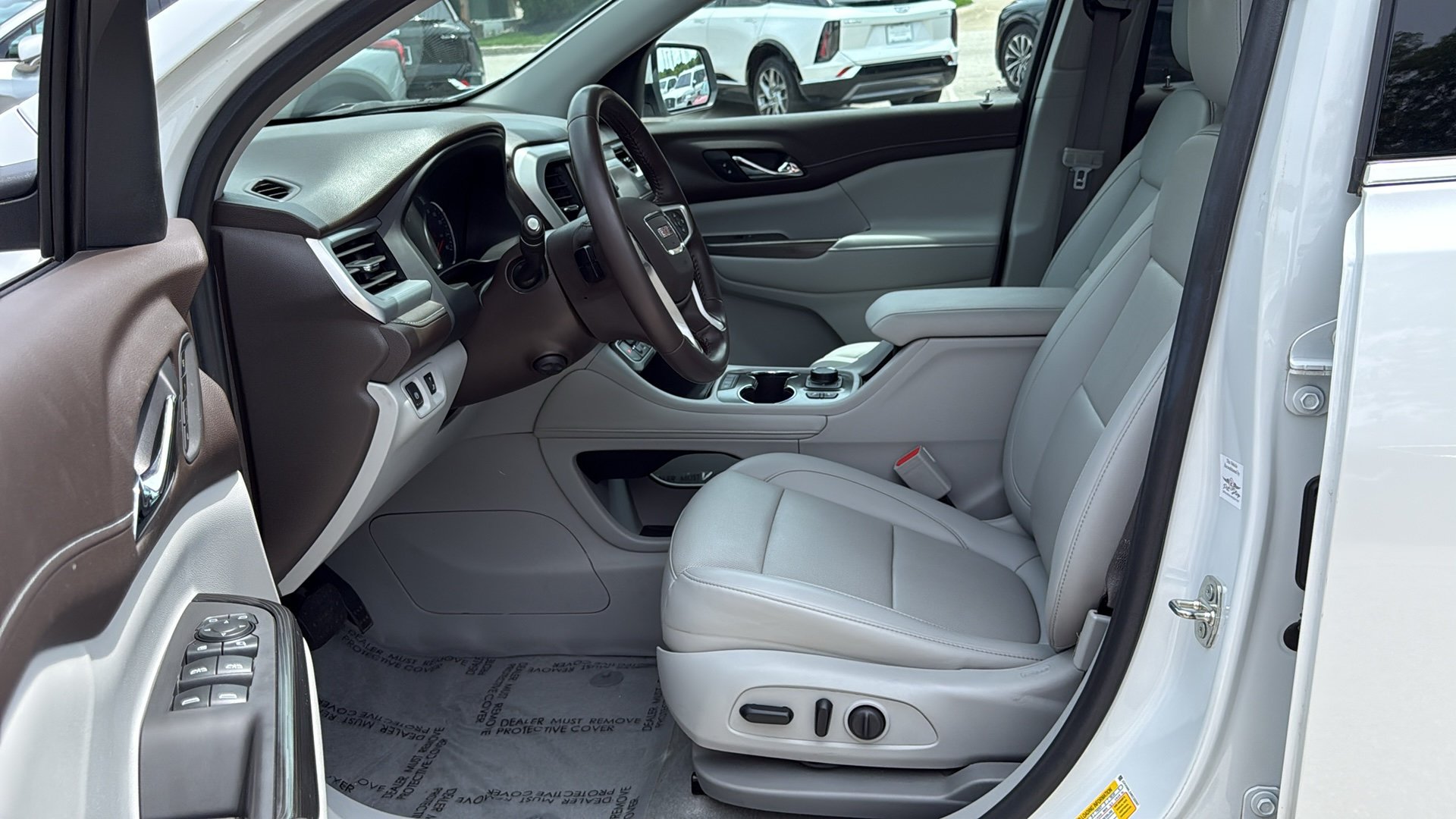 Used 2021 GMC Acadia SLT w/ Premium Package FWD image 8