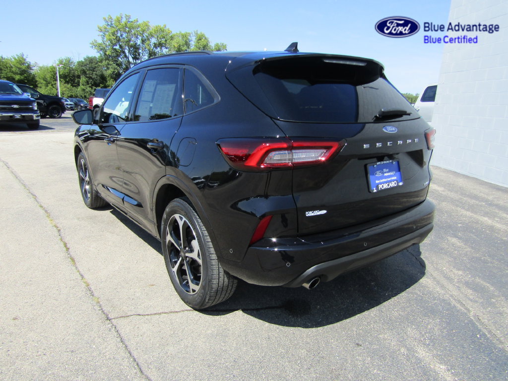 Used 2023 Ford Escape ST-Line Elite w/ Premium Technology Package AWD/4WD image 7