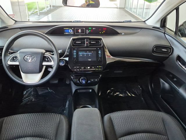 Used 2017 Toyota Prius Two w/ Prius Two Safety Plus Package FWD image 15